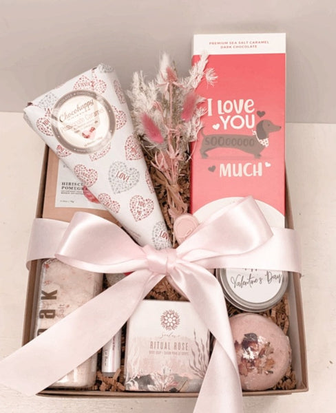 THE PERFECT VALENTINE Giving Box